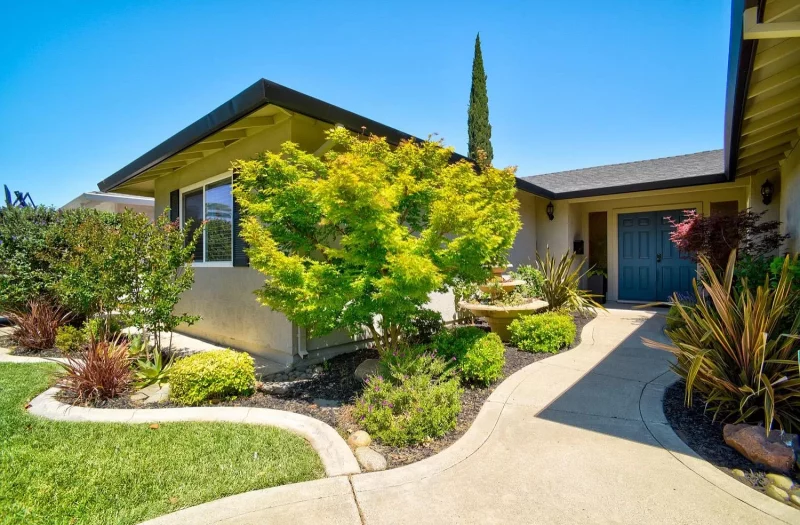 fc1a20b45fa1c51d6df163bca5110580-uncropped_scaled_within_1536_1152